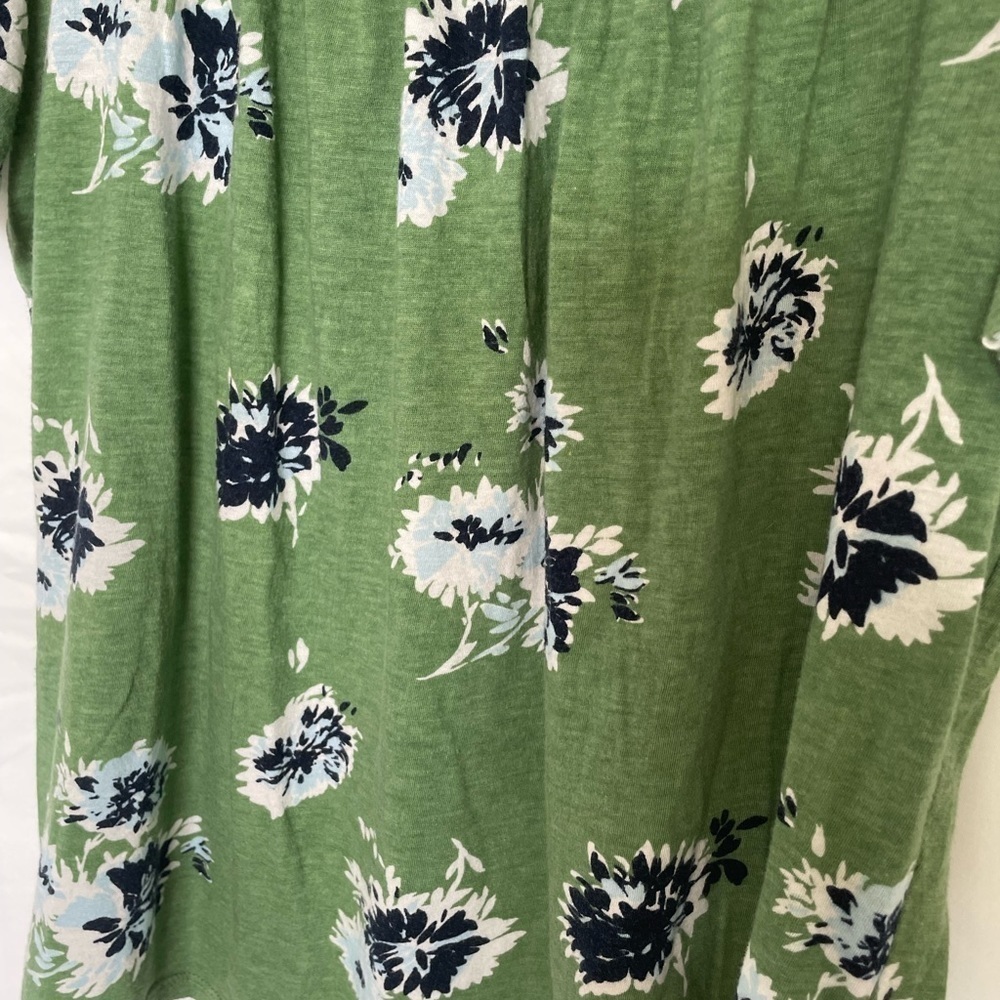 Lucky Brand/ Square Neck Green floral top - Picture 3 of 7